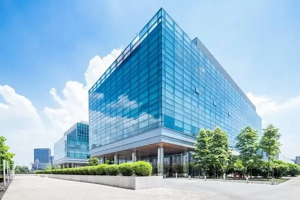 what is the difference between commercial and residential windows