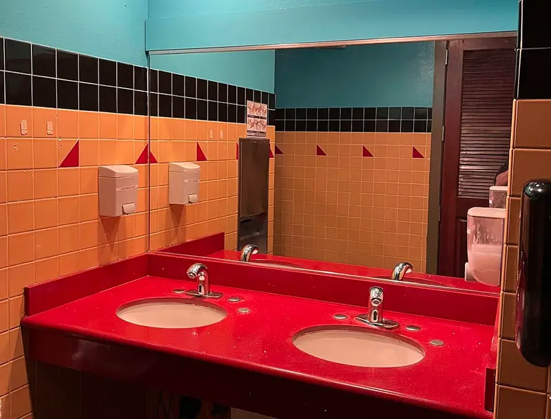 best places for mirrors