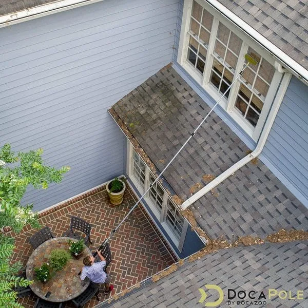 cleaning skylight windows 