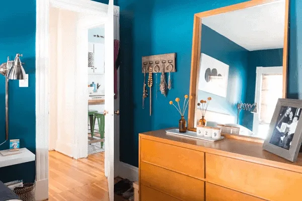 mirrors to make room look bigger