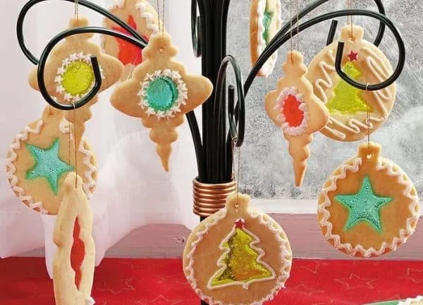 diy stained glass Christmas ornament